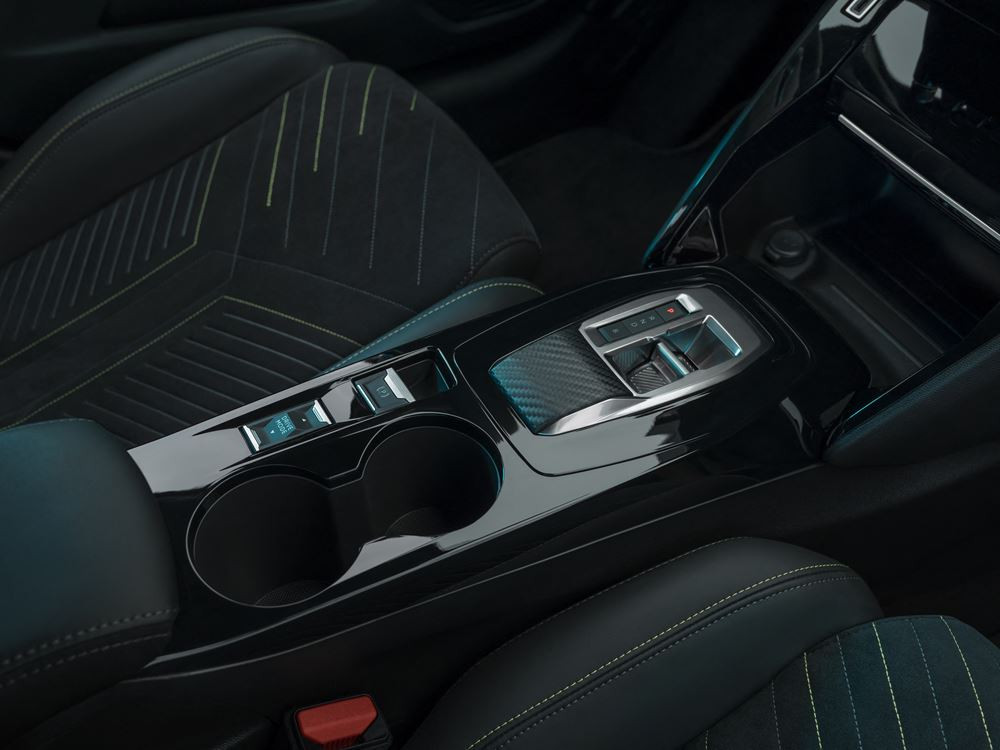 La Peugeot 208 affiche un look au design sportif