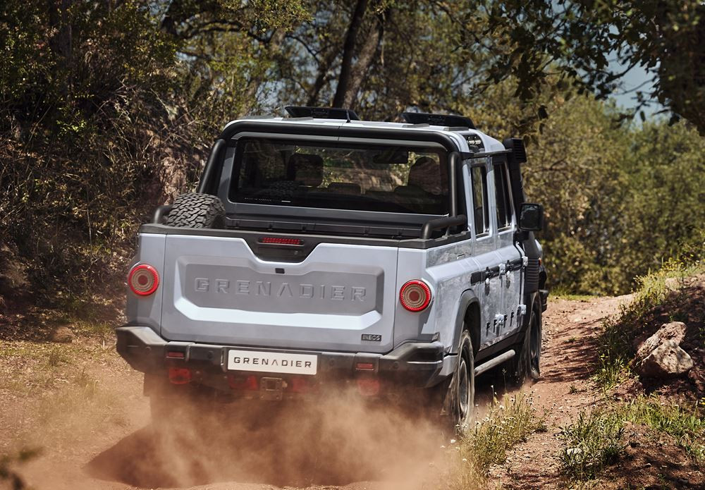 Le pick-up double cab Ineos Grenadier Quartermaster revendique des capacités tout-terrain sans compromis