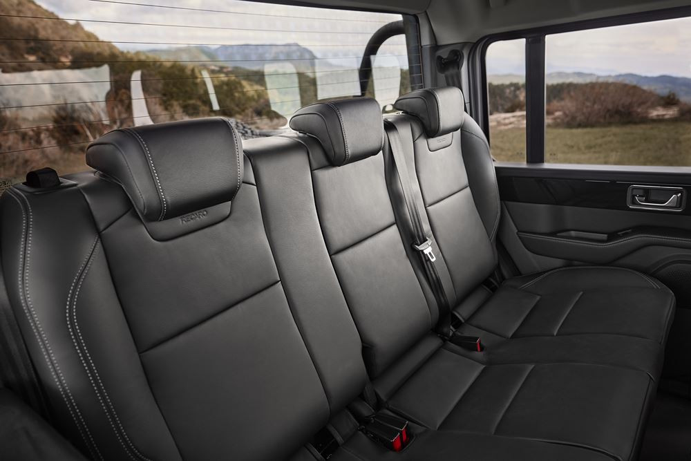 Le pick-up double cab Ineos Grenadier Quartermaster revendique des capacités tout-terrain sans compromis