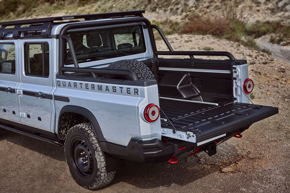 Le pick-up double cab Ineos Grenadier Quartermaster revendique des capacités tout-terrain sans compromis