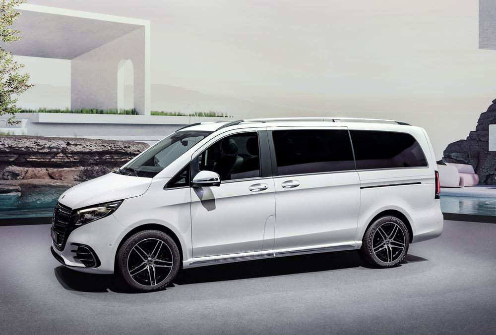 Le grand monospace Mercedes-Benz Classe V affiche un design extérieur et intérieur plus luxueux