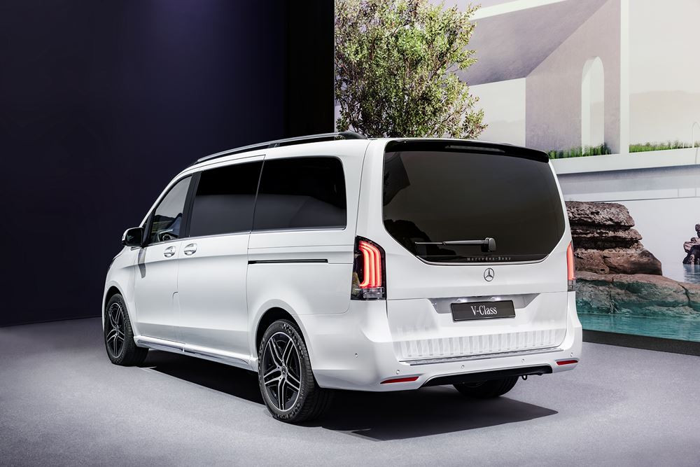 Le grand monospace Mercedes-Benz Classe V affiche un design extérieur et intérieur plus luxueux