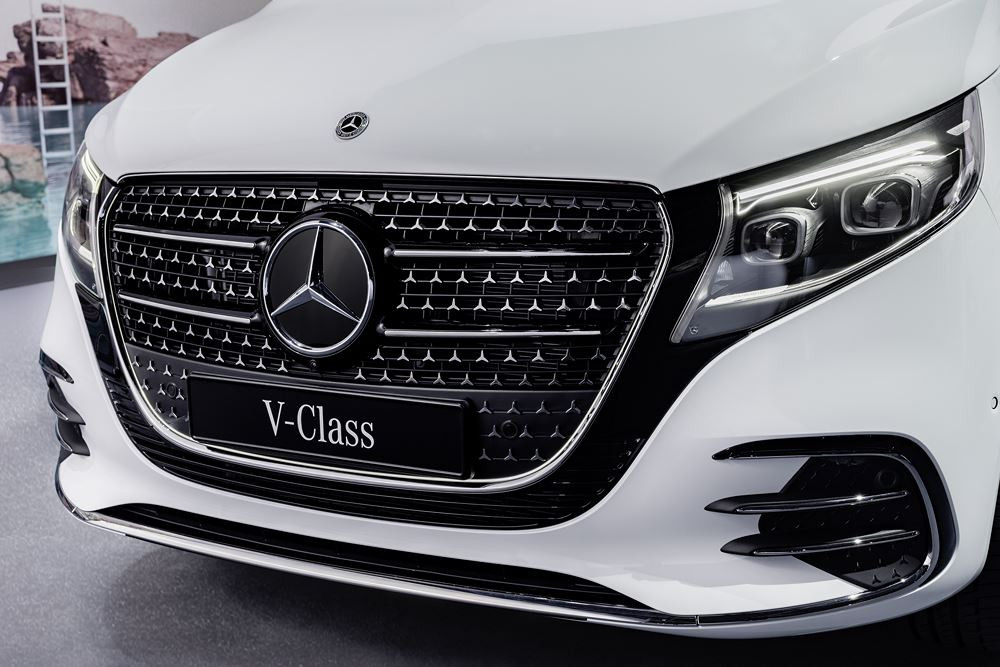 Le grand monospace Mercedes-Benz Classe V affiche un design extérieur et intérieur plus luxueux