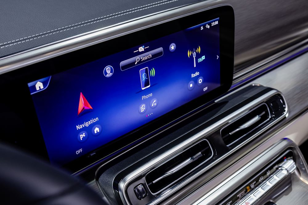 Le grand monospace Mercedes-Benz Classe V affiche un design extérieur et intérieur plus luxueux
