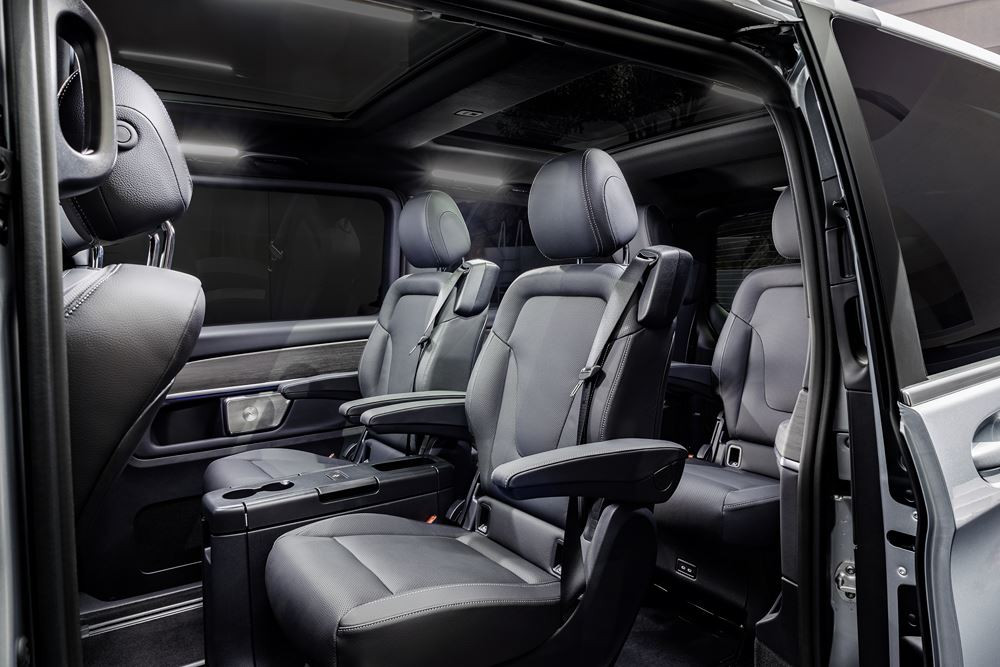 Le grand monospace Mercedes-Benz Classe V affiche un design extérieur et intérieur plus luxueux