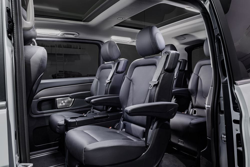 Le grand monospace Mercedes-Benz Classe V affiche un design extérieur et intérieur plus luxueux