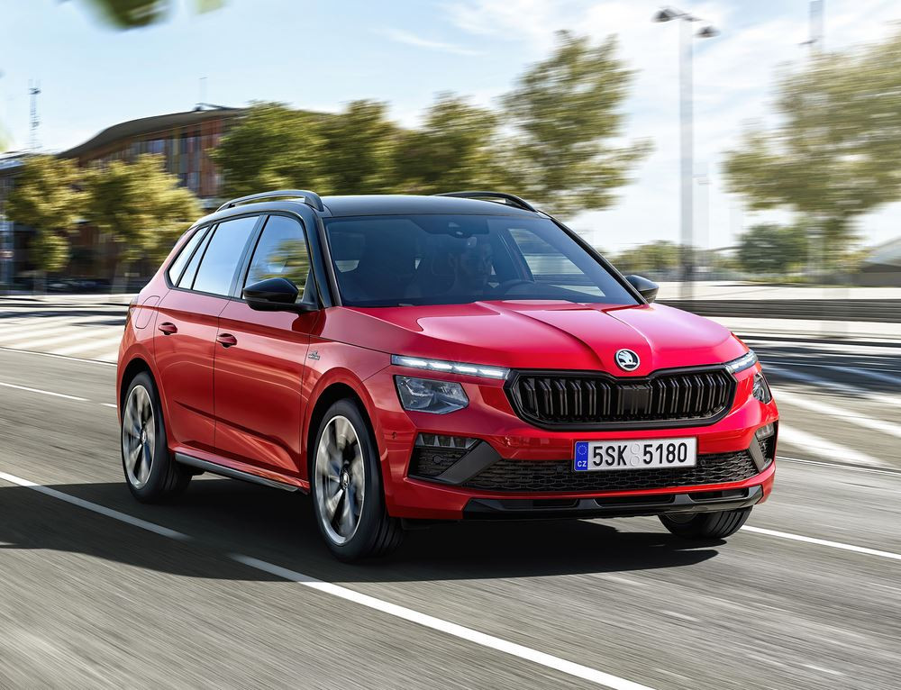 Le SUV urbain Skoda Kamiq mis à jour affiche une allure plus robuste