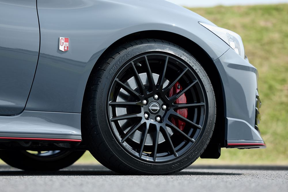 La berline sportive Nissan Skyline se décline en version Nismo
