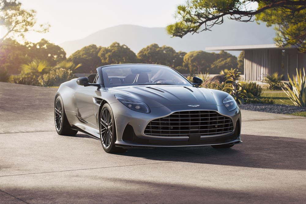 L'Aston Martin DB12 Volante embarque un moteur V8 4.0 litres Twin-Turbo de 680 ch