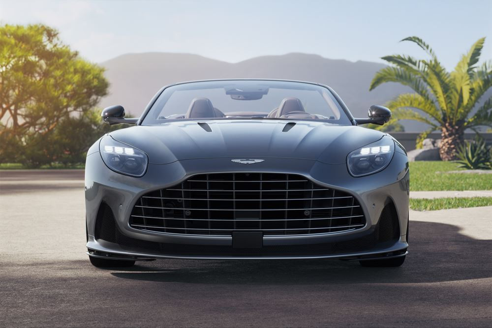 L'Aston Martin DB12 Volante embarque un moteur V8 4.0 litres Twin-Turbo de 680 ch