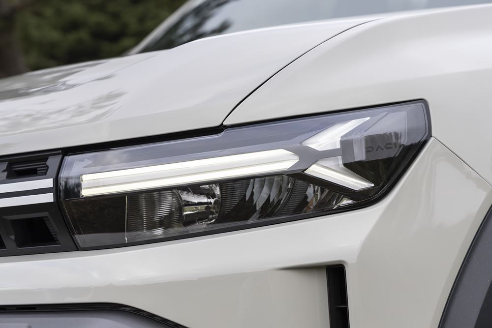 Le Dacia Duster de troisième génération fait un bond en avant en prestations