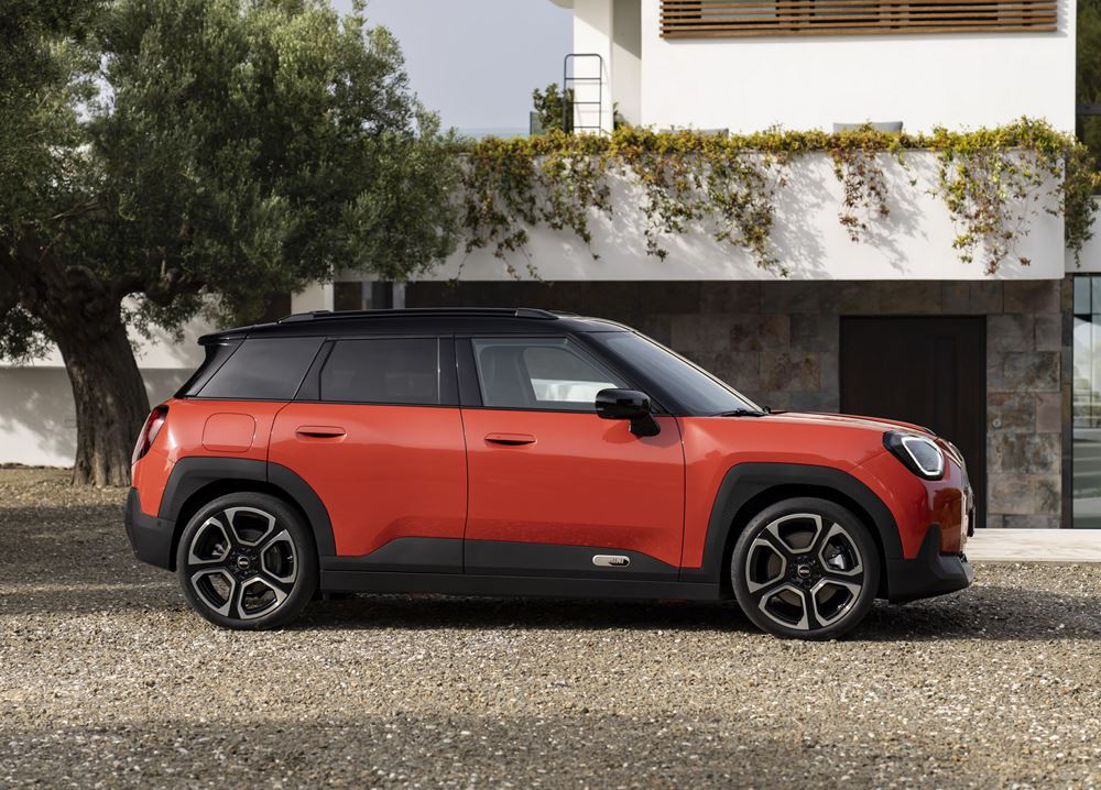 Le crossover électrique Mini Aceman de quatre mètres offre cinq sièges et un coffre de 300 litres
