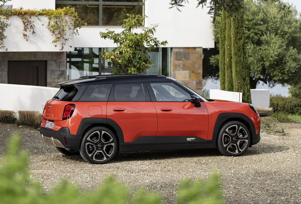 Le crossover électrique Mini Aceman de quatre mètres offre cinq sièges et un coffre de 300 litres