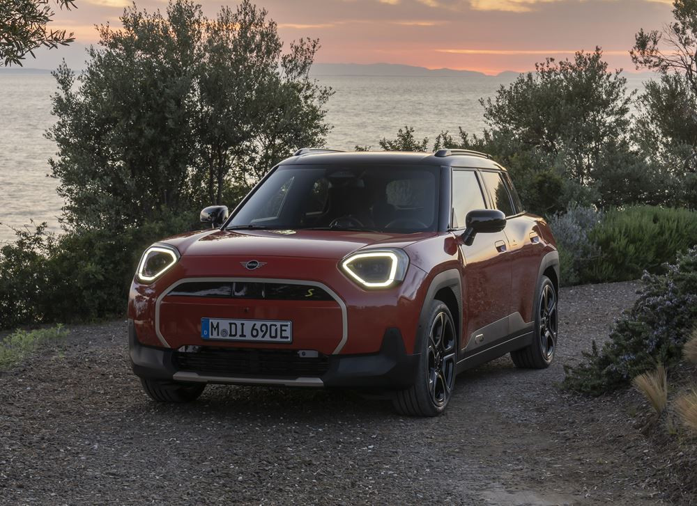 Le crossover électrique Mini Aceman de quatre mètres offre cinq sièges et un coffre de 300 litres
