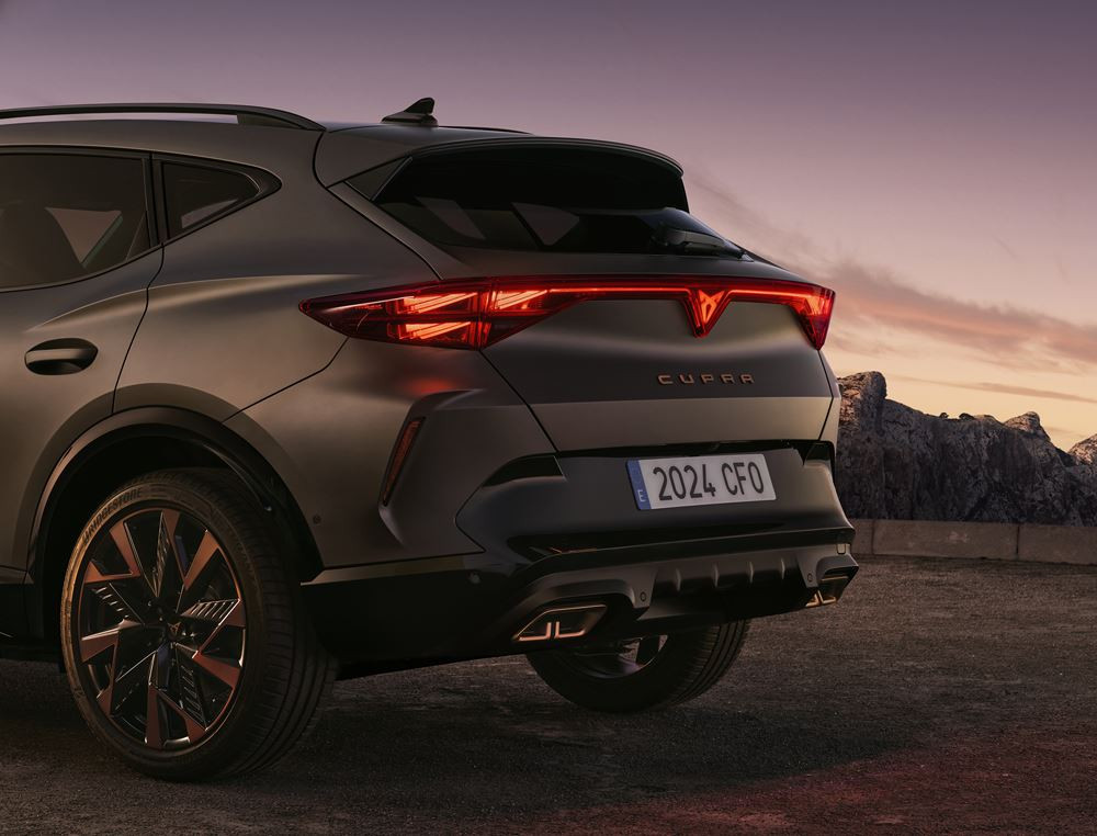 Le SUV coupé compact Cupra Formentor adopte le nouveau langage de design de la marque espagnole