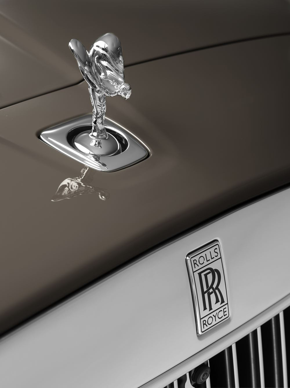 Le SUV Rolls-Royce Cullinan restylé répond à l'évolution des codes du luxe