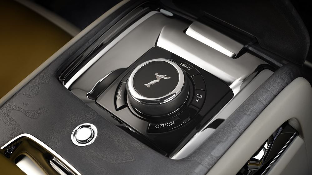 Le SUV Rolls-Royce Cullinan restylé répond à l'évolution des codes du luxe