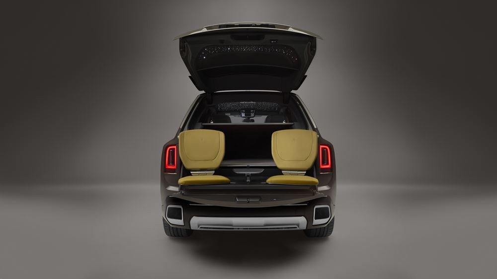 Le SUV Rolls-Royce Cullinan restylé répond à l'évolution des codes du luxe