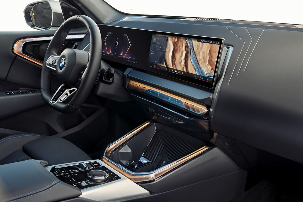 La quatrième génération du SAV BMW X3 affiche un nouveau langage stylistique pour l'extérieur