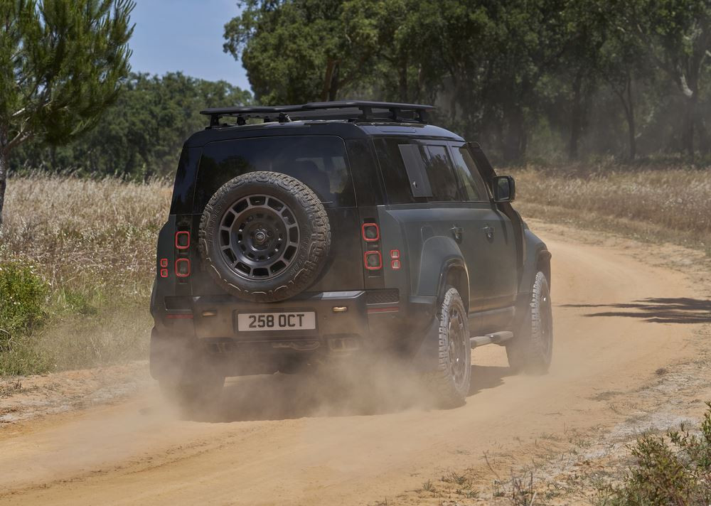 Le tout-terrain haute performance Defender Octa embarque un V8 bi-turbo de 635 ch