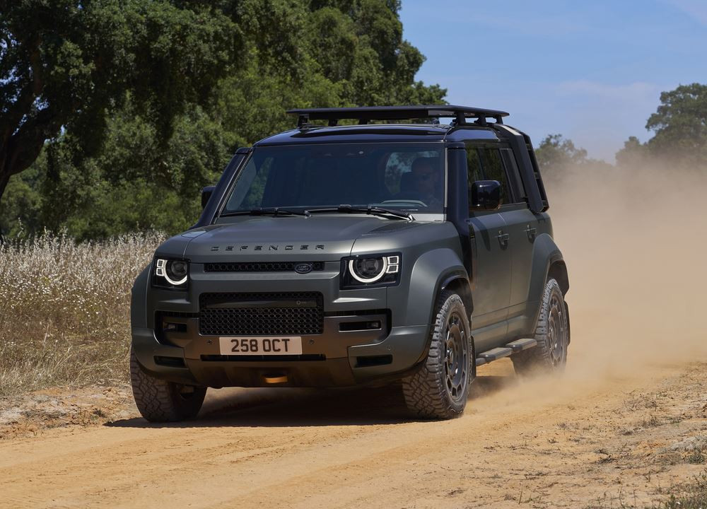 Le tout-terrain haute performance Defender Octa embarque un V8 bi-turbo de 635 ch