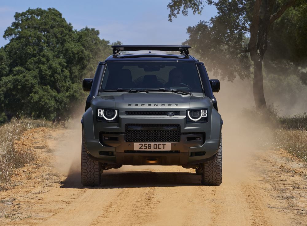 Le tout-terrain haute performance Defender Octa embarque un V8 bi-turbo de 635 ch