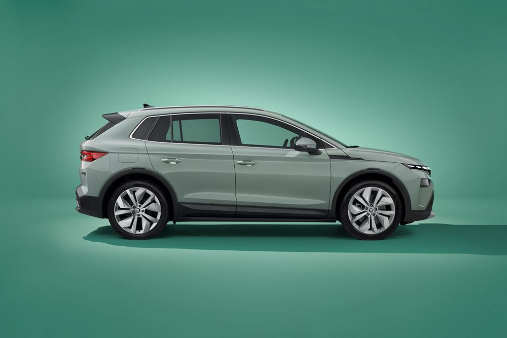 Le SUV compact électrique Skoda Elroq porte le langage de design Modern Solid de Skoda
