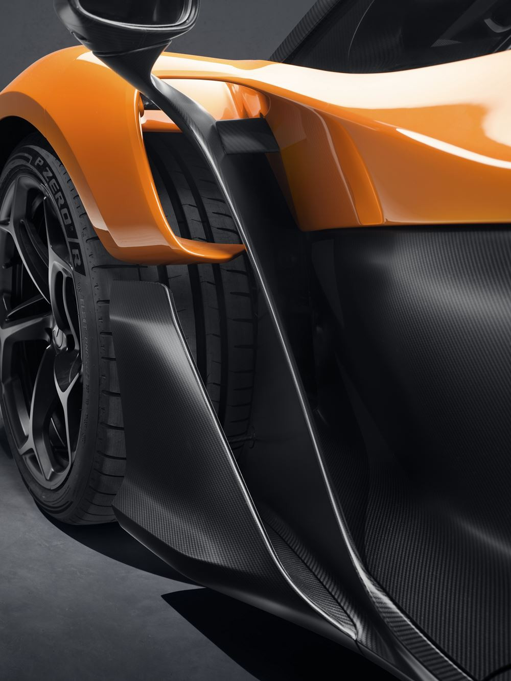 La supercar McLaren W1 embarque un bloc V8 hybride de 1275 ch