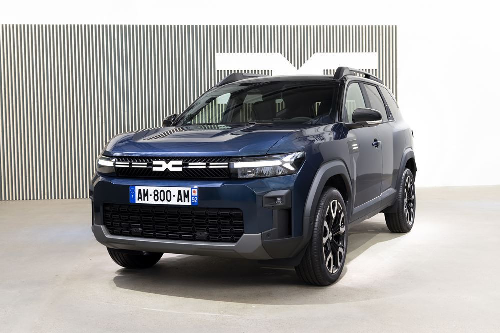 Le SUV du segment C Dacia Bigster affirme avec force ses dimensions généreuses