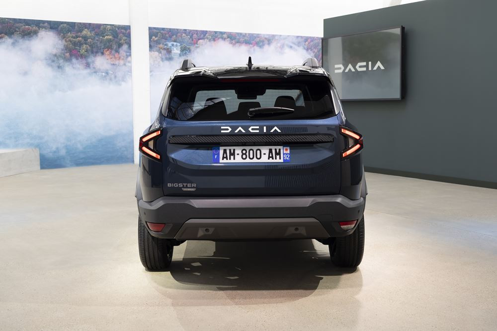 Le SUV du segment C Dacia Bigster affirme avec force ses dimensions généreuses