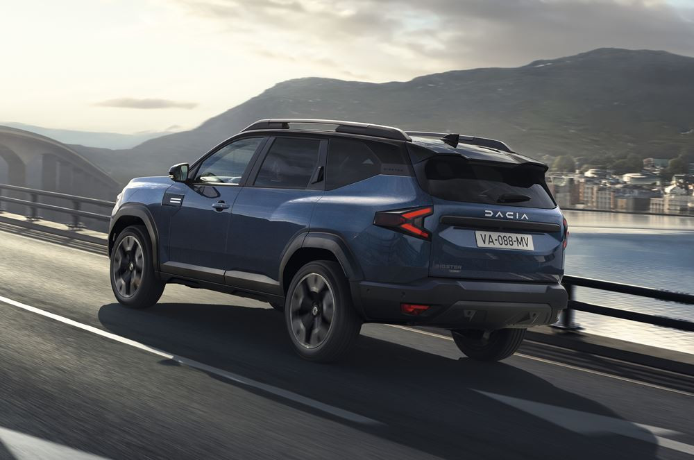Le SUV du segment C Dacia Bigster affirme avec force ses dimensions généreuses