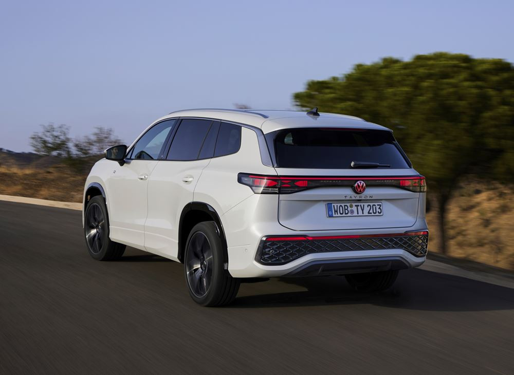 Le SUV polyvalent Volkswagen Tayron est capable d'accueillir jusqu'à sept personnes
