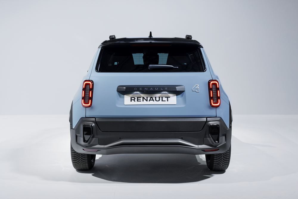 La Renault 4 E-Tech electric se réinvente sous les traits d'une citadine électrique fonctionnelle