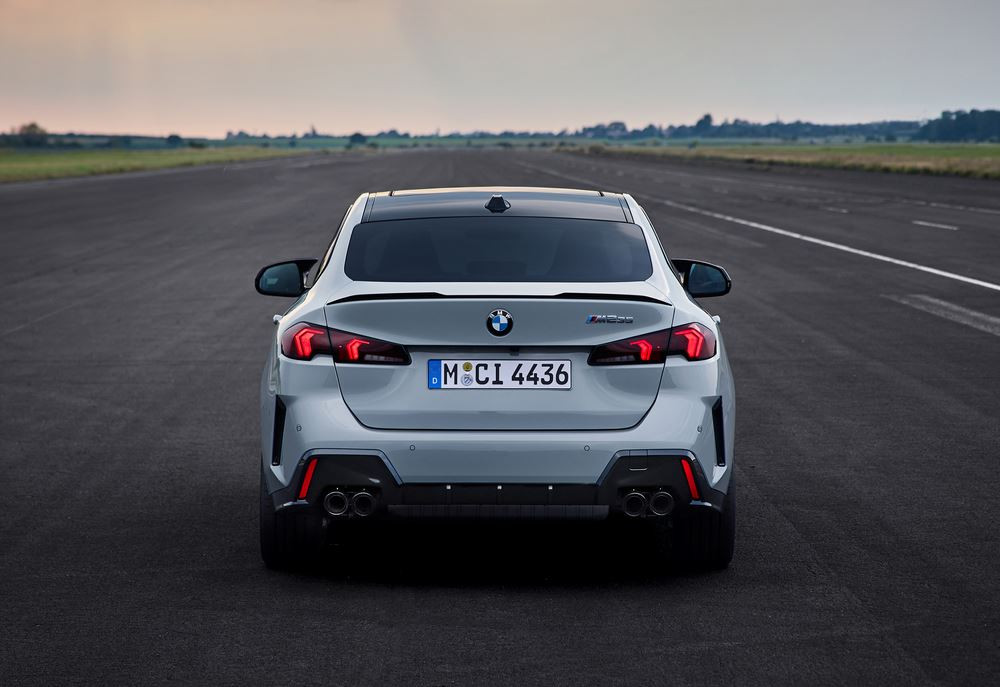La BMW Série 2 Gran Coupé affiche une silhouette allongée reconnaissable