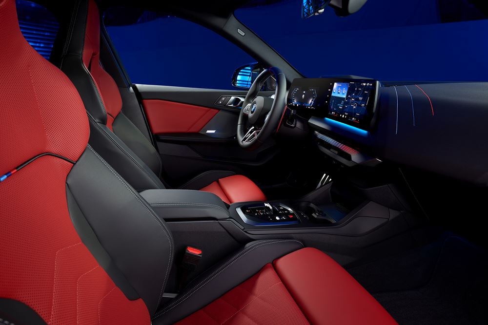 La BMW Série 2 Gran Coupé affiche une silhouette allongée reconnaissable
