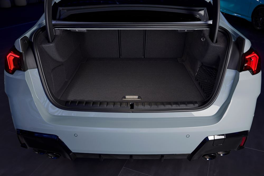 La BMW Série 2 Gran Coupé affiche une silhouette allongée reconnaissable