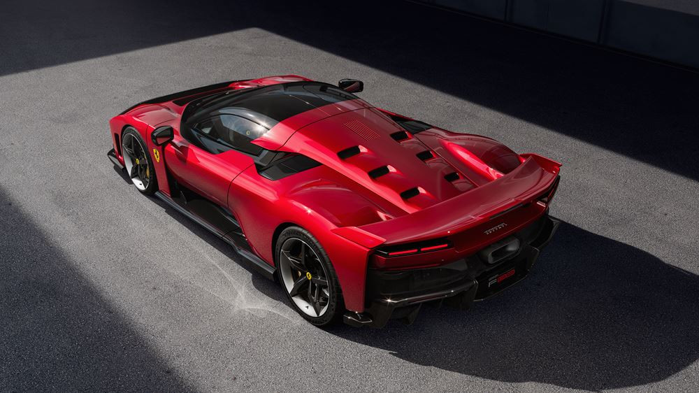 La supercar Ferrari F80 incarne le summum de la performance de la marque de Maranello