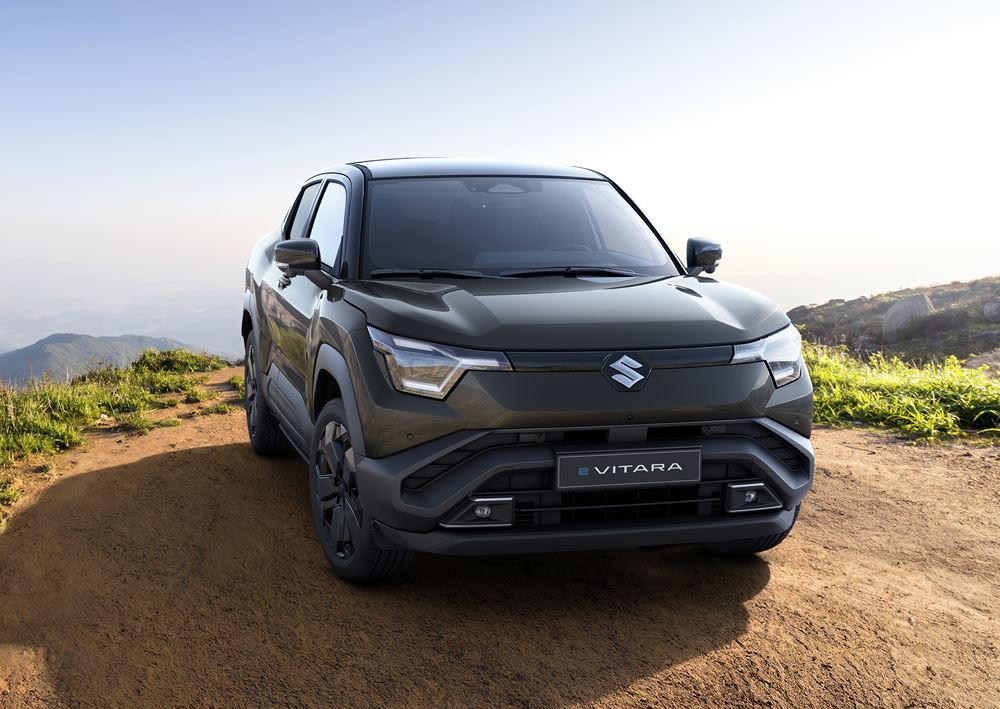 Le Suzuki e Vitara électrique affiche un design robuste moderne