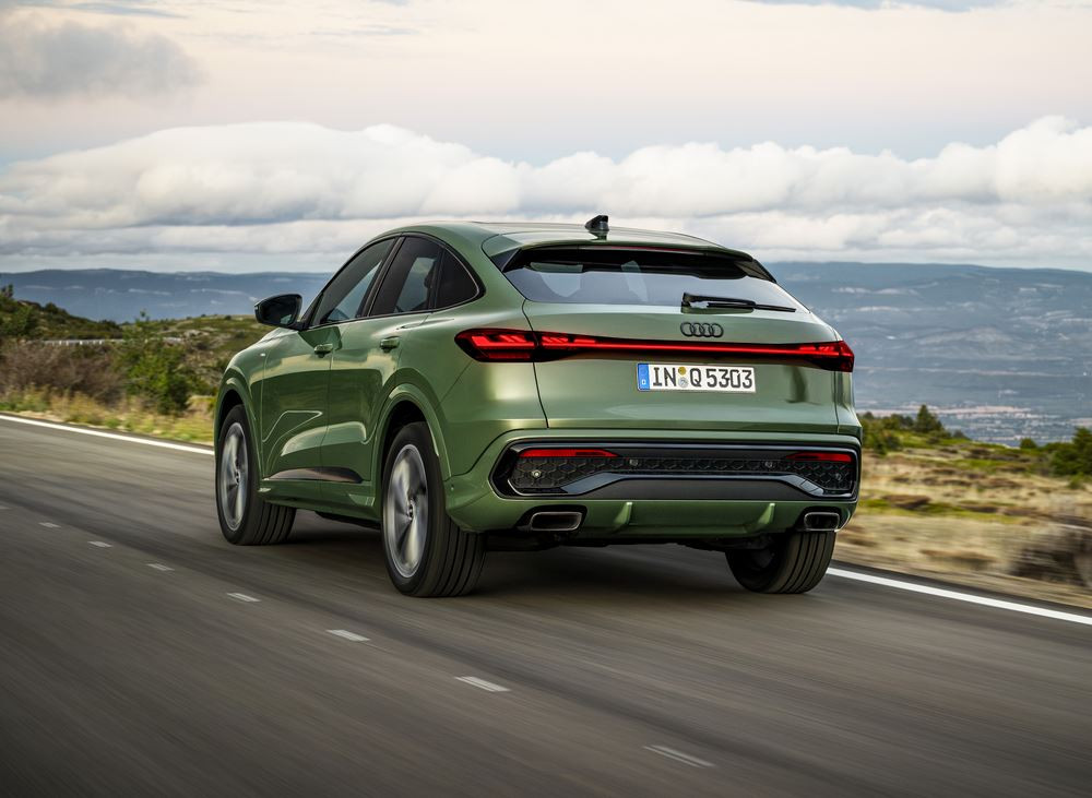 L'Audi Q5 Sportback de deuxième génération affiche une ligne de toit inclinée