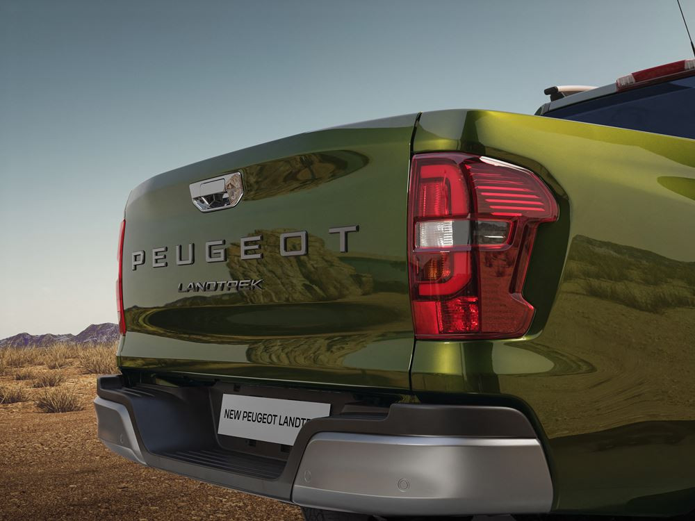 Le pick-up One ton Peugeot Landtrek se modernise