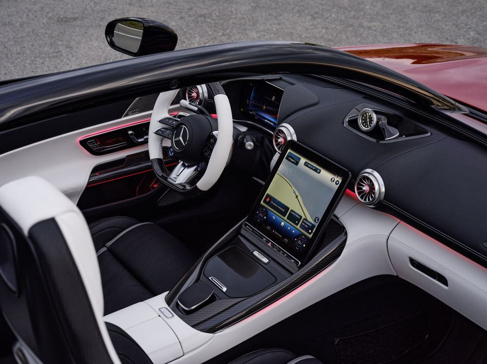 La Mercedes-AMG PureSpeed est une voiture de performance biplace entièrement ouverte, sans toit ni pare-brise