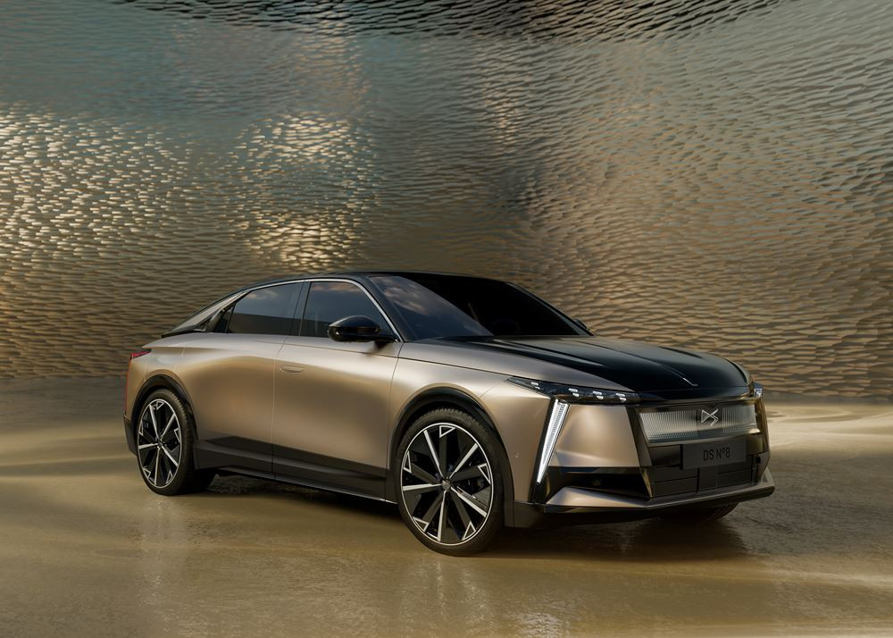 La DS N°8 électrique est le nouveau porte-drapeau de DS Automobiles
