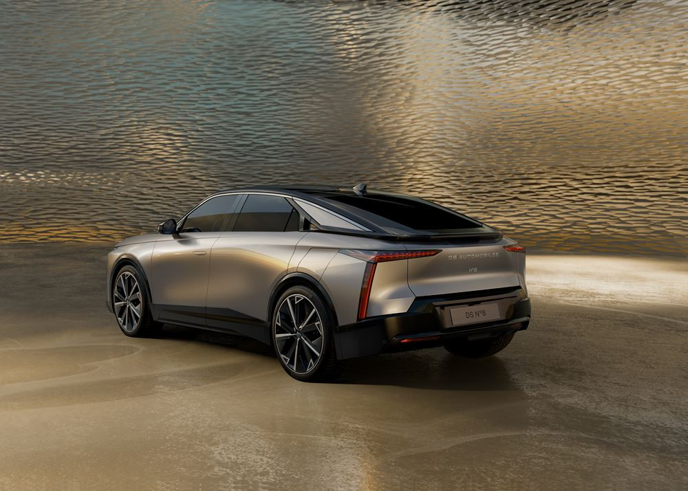 La DS N°8 électrique est le nouveau porte-drapeau de DS Automobiles