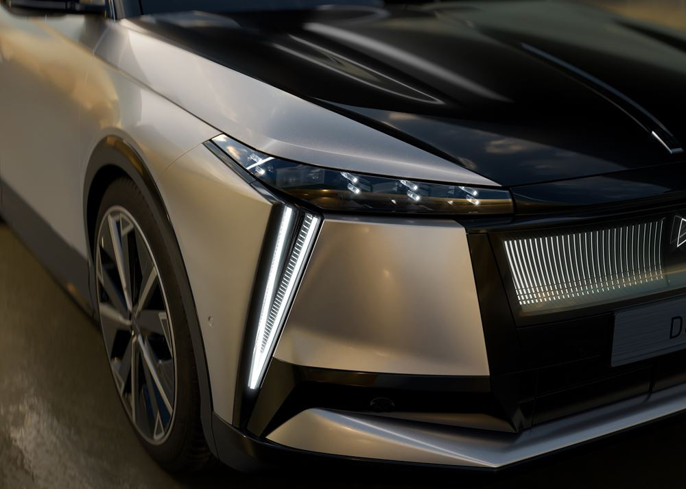 La DS N°8 électrique est le nouveau porte-drapeau de DS Automobiles