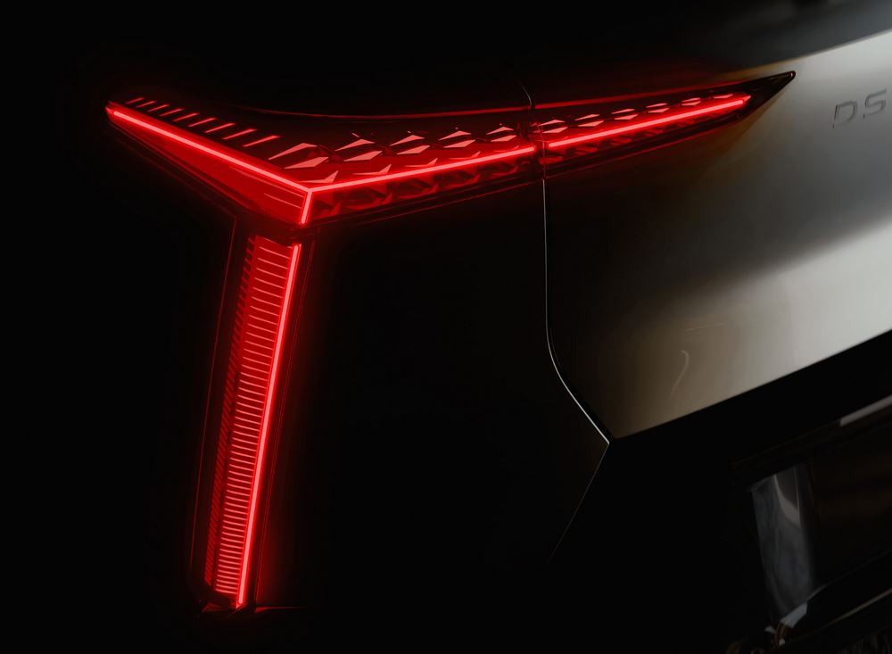 La DS N°8 électrique est le nouveau porte-drapeau de DS Automobiles