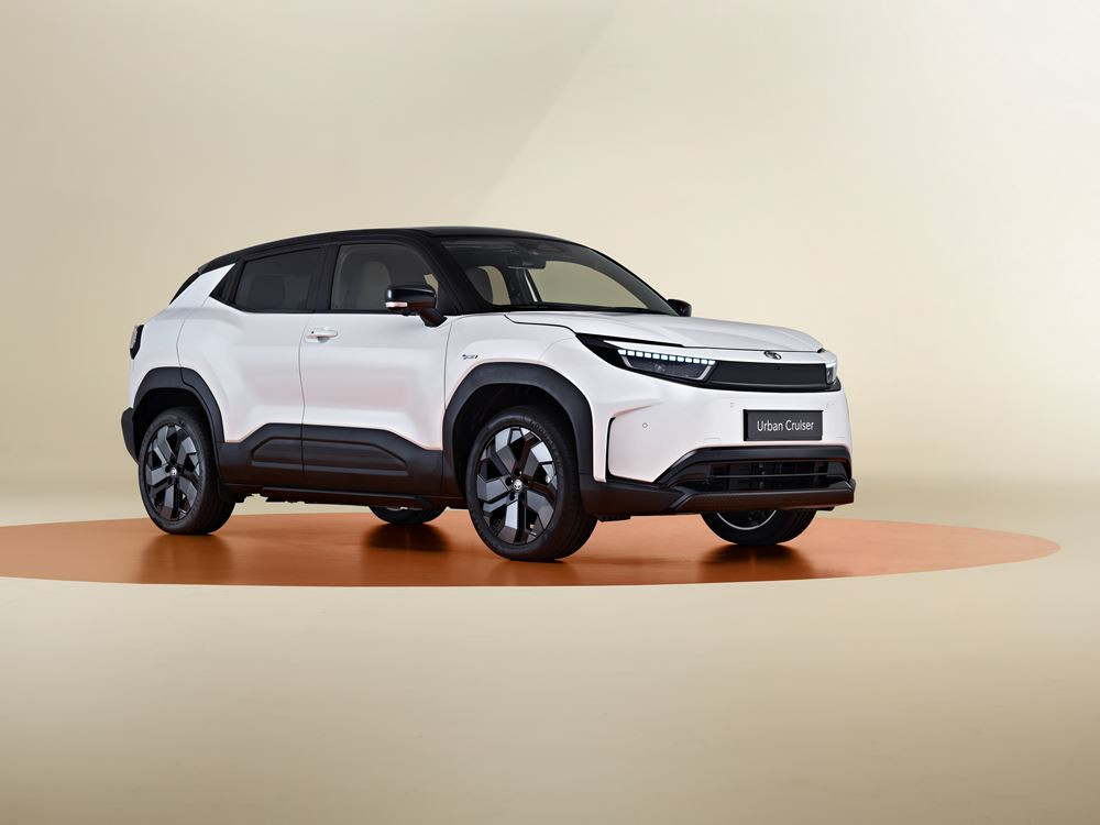 Le SUV compact électrique Toyota Urban Cruiser se distingue par un design robuste