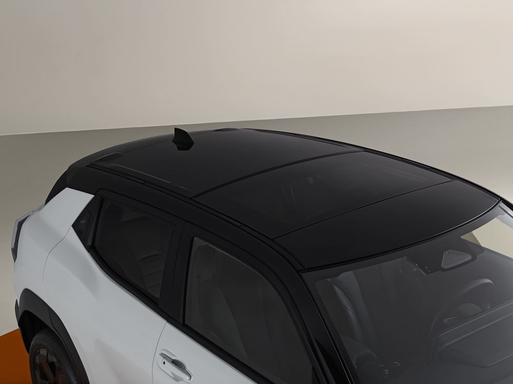 Le SUV compact électrique Toyota Urban Cruiser se distingue par un design robuste