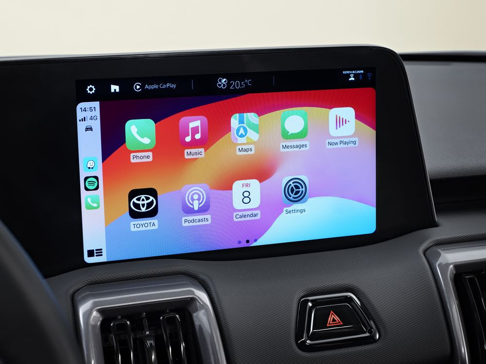 Le SUV compact électrique Toyota Urban Cruiser se distingue par un design robuste