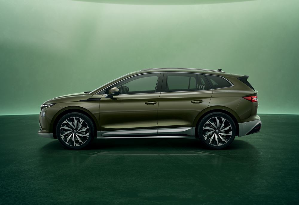 La Skoda Enyaq électrique restylée arbore le nouveau langage de conception Modern Solid