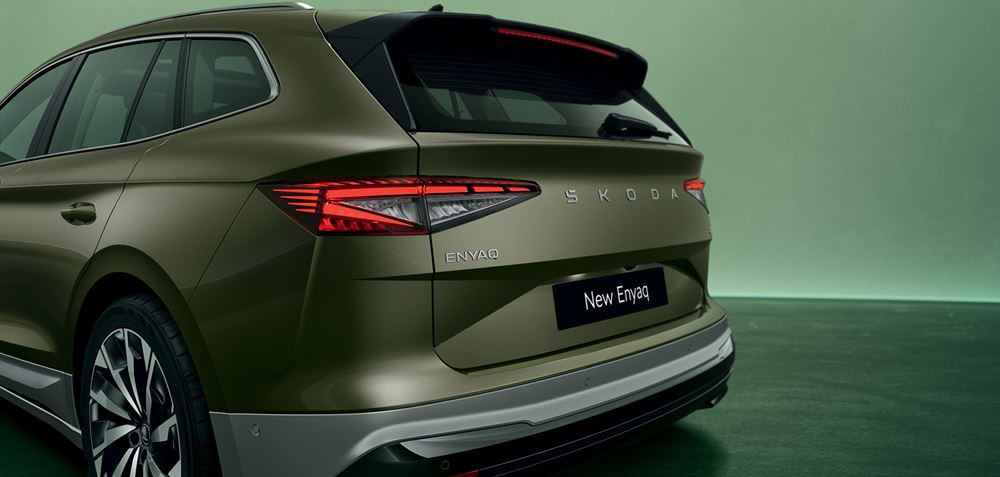 La Skoda Enyaq électrique restylée arbore le nouveau langage de conception Modern Solid